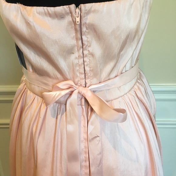 Long pink dress with floral open bottom (N… - Picture 5 of 7